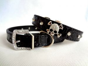 Cheap Chip לכלב Rhinestone Crystal Skull Dog Cat Puppy Collar PU Leather Diamante Pet Collar 